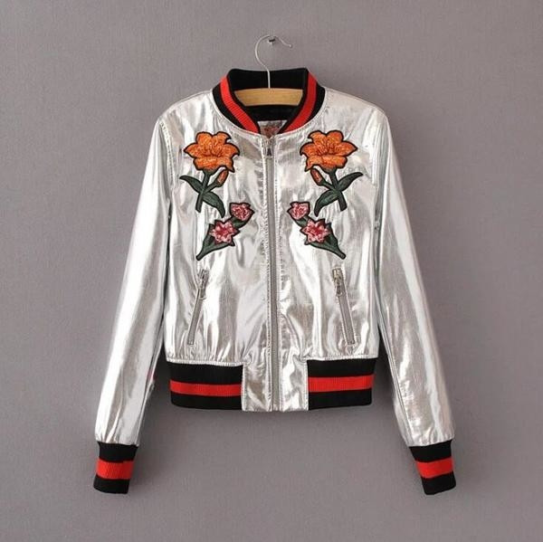 Μοντέρνο γυναικείο μπουφάν με ενδιαφέρον κέντημα λουλουδιών - 4 σχέδια
