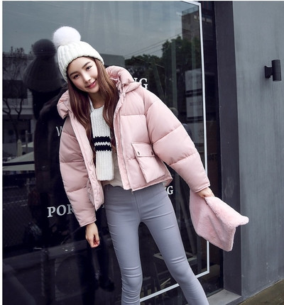 Χειμερινό γυναικείο μπουφάν  και ευρεία κουκούλα και σε πολλά χρώματα