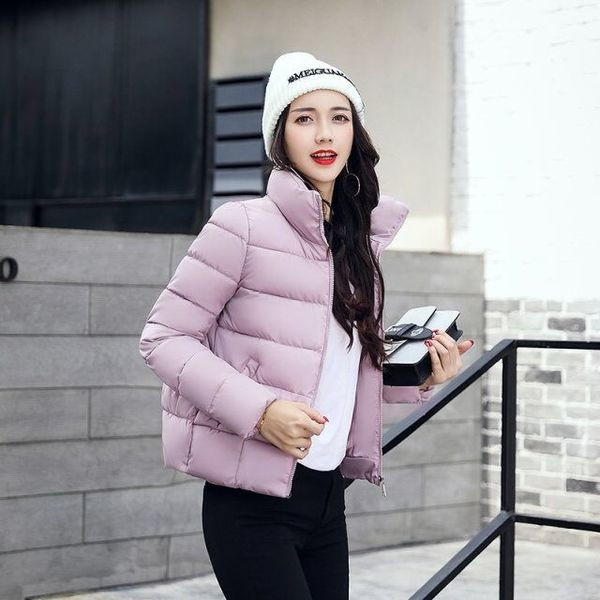 Σύντομο και απλό γυναικείο μπουφάν σε διάφορα χρώματα