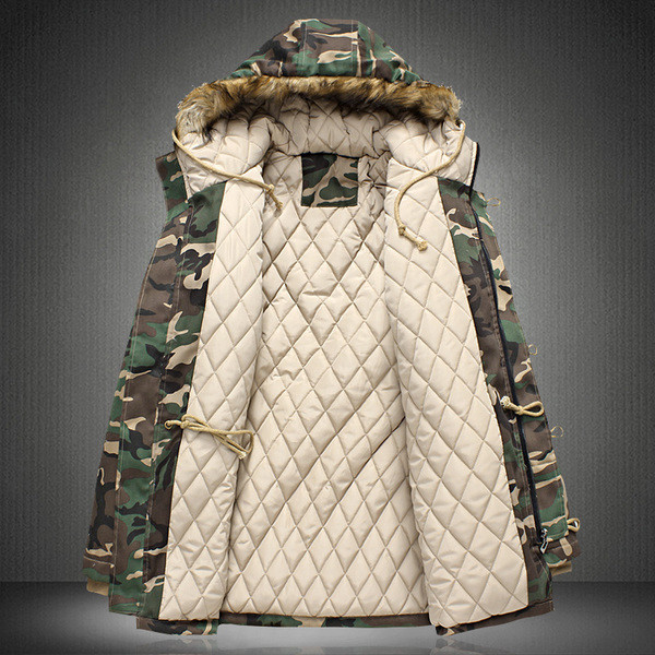 Ανδρικό χειμωνιάτικο μπουφάν - καμουφλάζ, με κουκούλα και αφράτο, σε δύο χρώματα