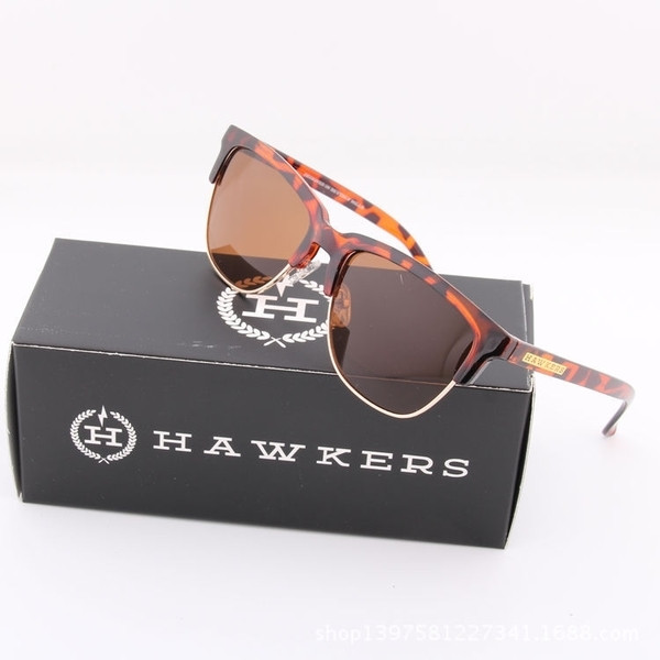 Πολύ κομψά  γυαλιά Unisex με υψηλή προστασία UV