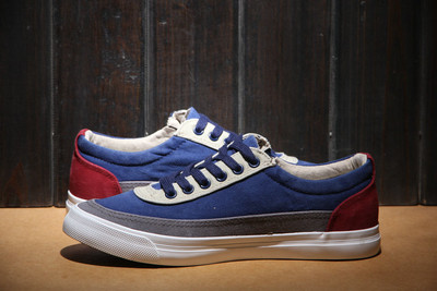 Σπορ και κομψά αθλητικά ανδρικά πάνινα παπούτσια με διακοσμητικό φερμουάρ σε τρία χρώματα