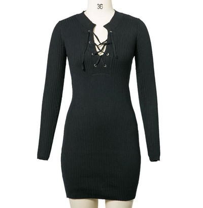 Много удобна и красива дамска плисирана рокличка с интересни връзки около врата