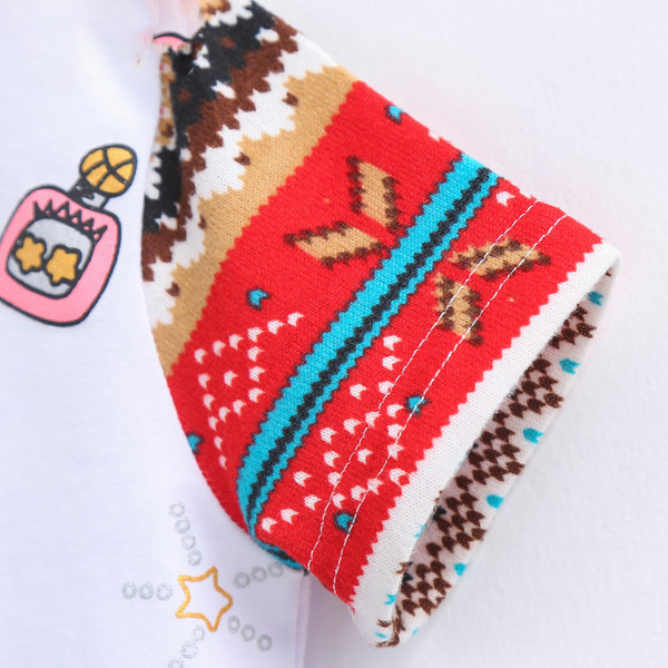 Κομψό παιδικό μπλουζάκι για κορίτσια με εικόνες και πολύχρωμα μανίκια, κατάλληλο για τη καθημερινή ζωή