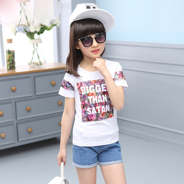 Сладка тениска за момичета с надпис и флорален десен