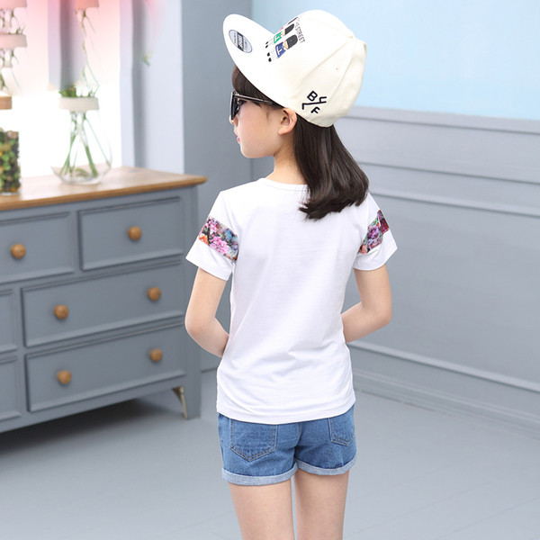 Сладка тениска за момичета с надпис и флорален десен