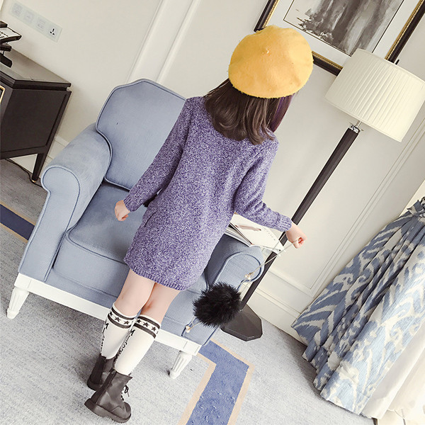 Стилен детски пуловер за момичета - дълъг с изрязан мотив и поло яка, в два цвята