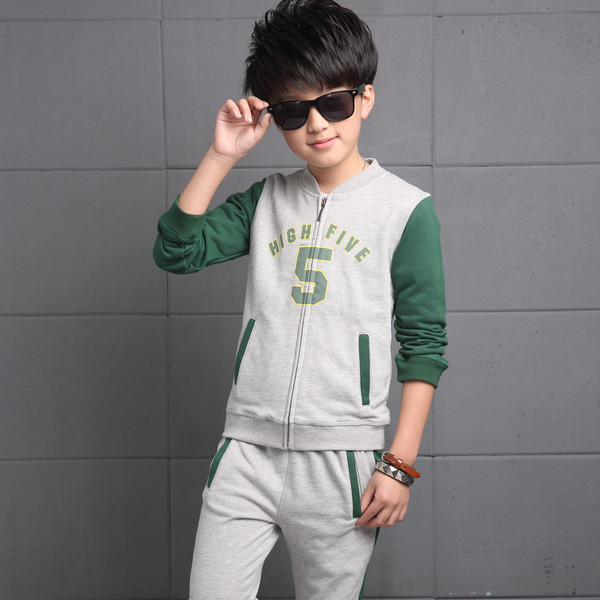 Спортен детски екип за момчета - суичър + панталон в два цвята