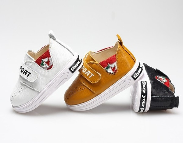 Σπορ-κομψές μπότες για αγόρια  σε άσπρο, καφέ και μαύρο χρώμα