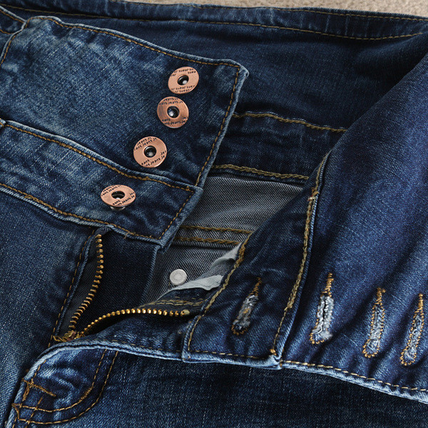 Καθημερινά και κομψά γυναικεία τζιν με ψηλή μέση και  με κουκούλα