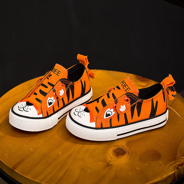 Ενδιαφέρουσα παιδικά πάνινα παπούτσια - unisex σε πολλά σχέδια και  χρώμαατα