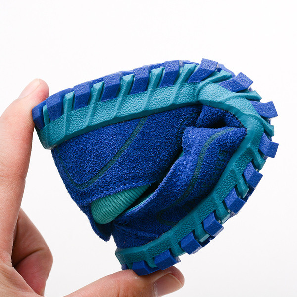 Αθλητικά παιδικαά μοκασίνια σε ρία χρώματα για αγόρια με άνετα πέλματα για τη καθημερινή ζωή