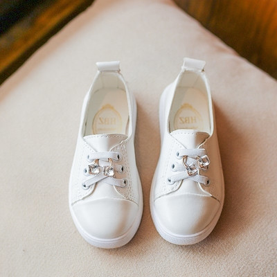 Απλά και απαλά παιδικά πάνινα παπούτσια για κορίτσια σε τρία χρώματα