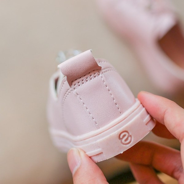 Απλά και απαλά παιδικά πάνινα παπούτσια για κορίτσια σε τρία χρώματα