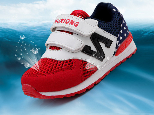 Спортни детски маратонки за момичета и момчета с лепенки в три цвята - дишащи