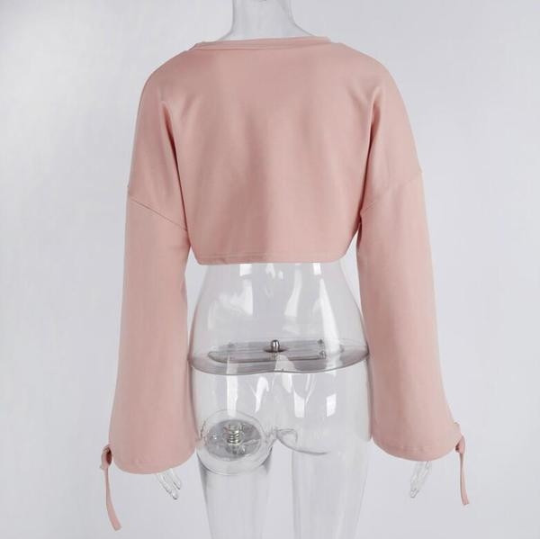 Κομψή γυναικεία μλούζα με κοντό μανίκι και κολάρο σε σχήμα O