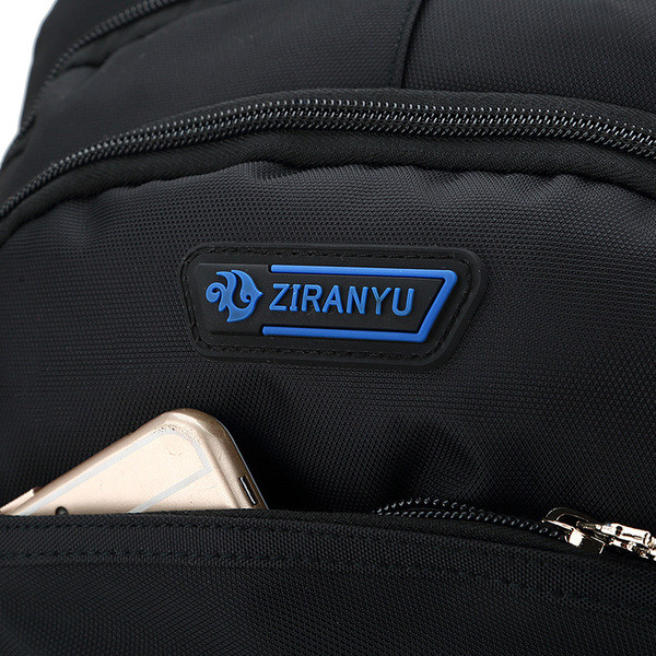 Παιδικό σακίδιο για αγόρια με μεταλλική λαβή και τροχούς σε διάφορα χρώματα