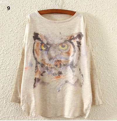 Ежедневен дамски пуловер с дълъг ръкав и най-различни шарени апликаций