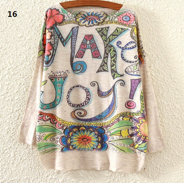 Ежедневен дамски пуловер с дълъг ръкав и най-различни шарени апликаций