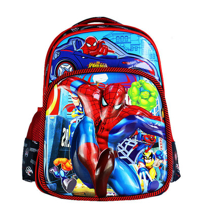 Τρέχον παιδικό σακίδιο με τρισδιάστατες εικόνες σε τρία διαφορετικά μοντέλα