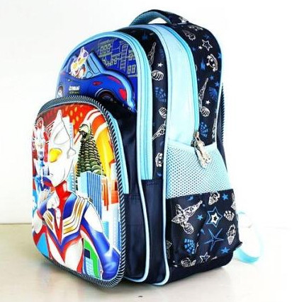 Τρέχον παιδικό σακίδιο με τρισδιάστατες εικόνες σε τρία διαφορετικά μοντέλα