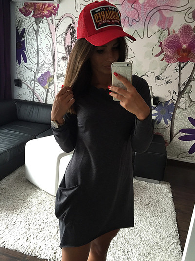 Καθημερινό γυναικείο φόρεμα σε τρία διαφορετικά χρώματα με κολάρο σε σχήμα O και ενδιαφέρουσες τσέπες