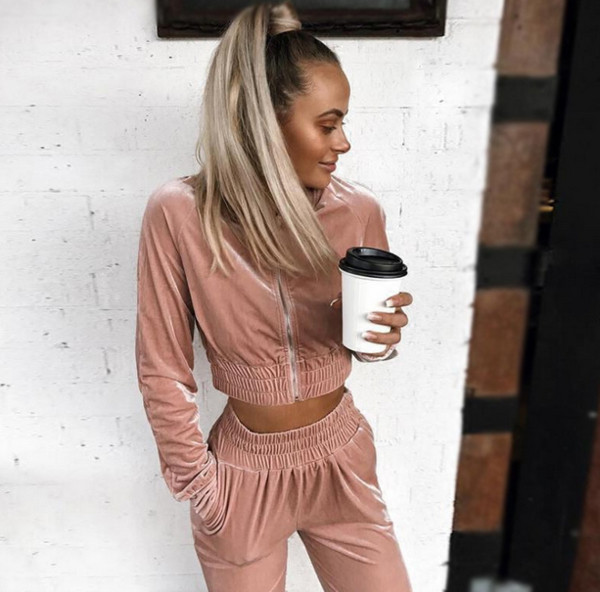 Спортен дамски ежедневен екип от две части 