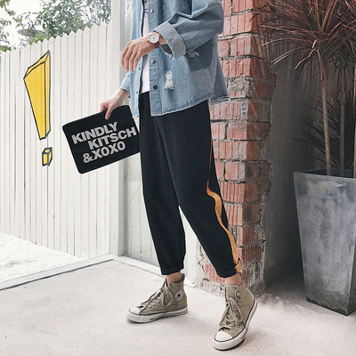 Κομψά αντρικά παντελόνια σε ευρύ σχέδιο σε δύο χρώματα ιμάντα