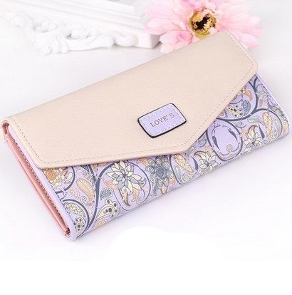 Απαλό και πολύχρωμο γυναικείο πορτοφόλι σε διάφορα χρώματα