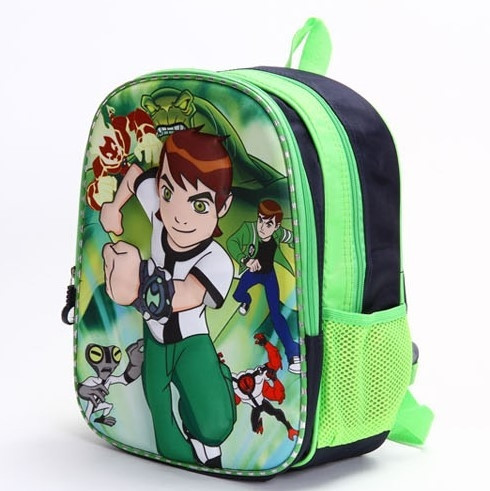 Ένα μικρό σακίδιο για αγόρια και κορίτσια με κινούμενες εικόνες σε διάφορα μοντέλα