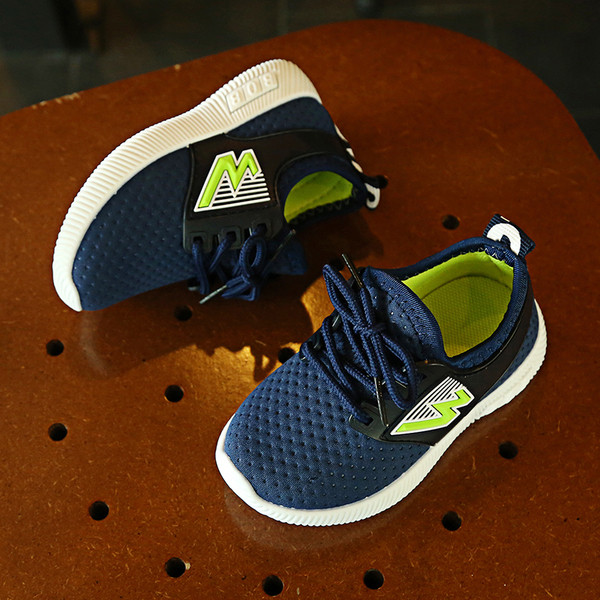Αθλητικά  παπούτσια για αγόρια σε τρία χρώματα