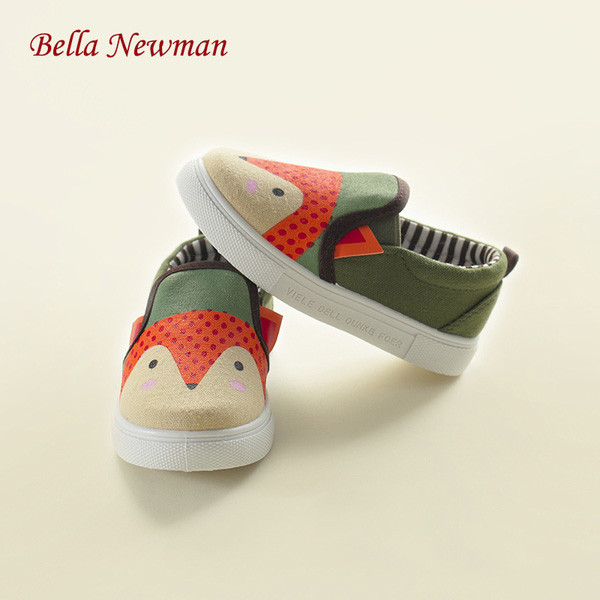 Παιδικά  μοκασίνια ια κορίτσια και αγόρια με εικόνες σε διάφορα χρώματα