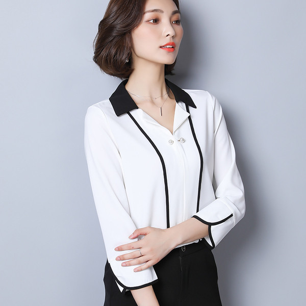 Γυναικεία πουκάμισα με μη τυποποιημένο μανίκι και κοντό λαιμόκοψη σε σχήμα V