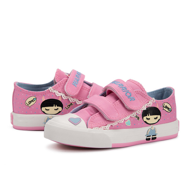 Γλυκά πάνινα παπούτσια για κορίτσια με αυτοκόλλητα, εικόνες και δαντέλα σε τρία χρώματα