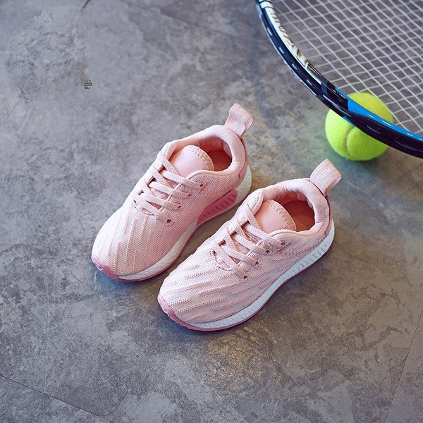 Όμορφα αθλητικά πάνινα παπούτσια για αγόρια και κορίτσια σε τρία χρώματα