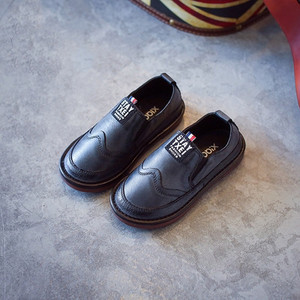 Δερμάτινα μοκασίνια για παιδιά σε τρία χρώματα