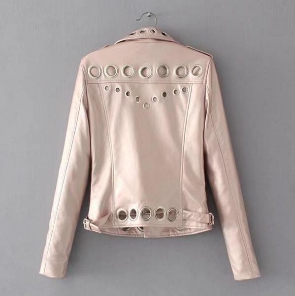 Дамско яке от изкуствена кожа с интересни метални орнаменти