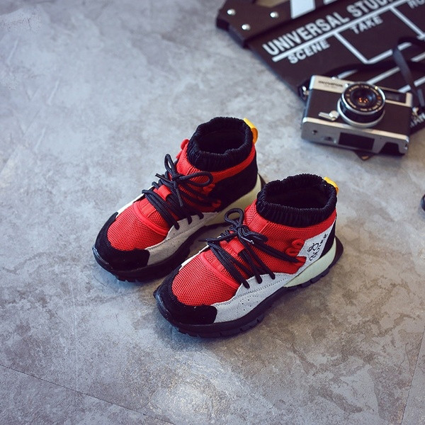 Αθλητικά παιδικά παπούτσια για αγόρια σε δύο χρώματα