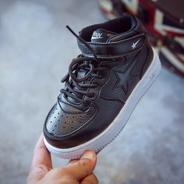 Спортно-елегантни детски кецове за момчета в три цвята