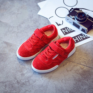 Καθημερινά αθλητικά παπούτσια για αγόρια και κορίτσια σε διαφορετικά χρώματα