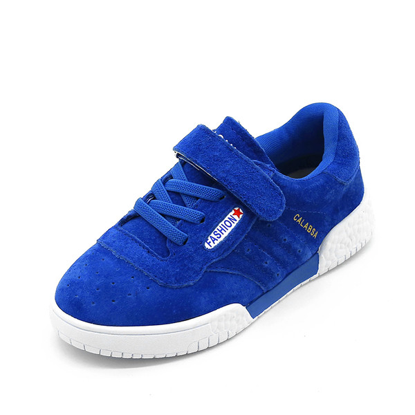 Καθημερινά αθλητικά παπούτσια για αγόρια και κορίτσια σε διαφορετικά χρώματα