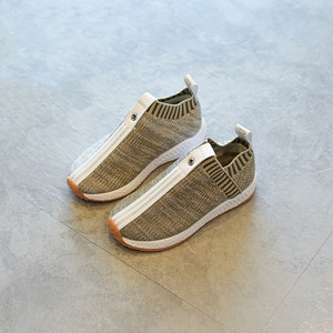 Γλυκά πάνινα παπούτσια για αγόρια χωρίς  δεσμούς σε τρία χρώματα