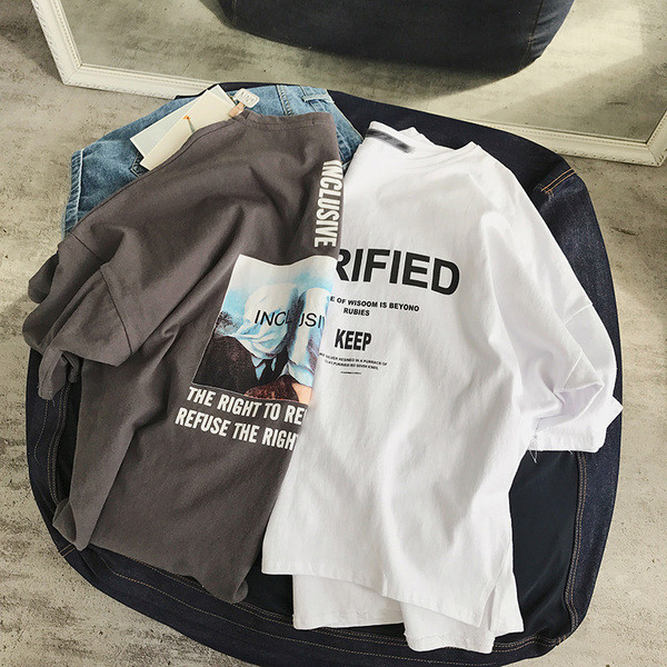 Όμορφοανδρικό μπλουζάκι με μανίκι 3/4 σε δύο χρώματα με εικόνα