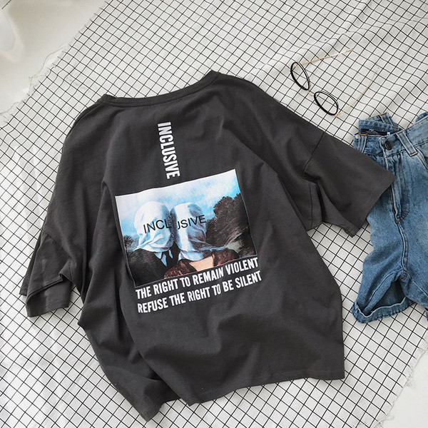 Όμορφοανδρικό μπλουζάκι με μανίκι 3/4 σε δύο χρώματα με εικόνα