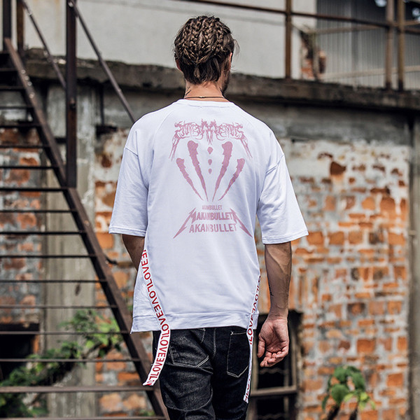 Ανδρικό μπλουζάκη σε ελεύθερο σχέδιο και μανίκι 3/4 με εφαρμογή