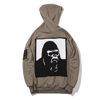 Ανδρικό φούτερ αθλητικών με εφαρμογή πίσω και κουκούλα