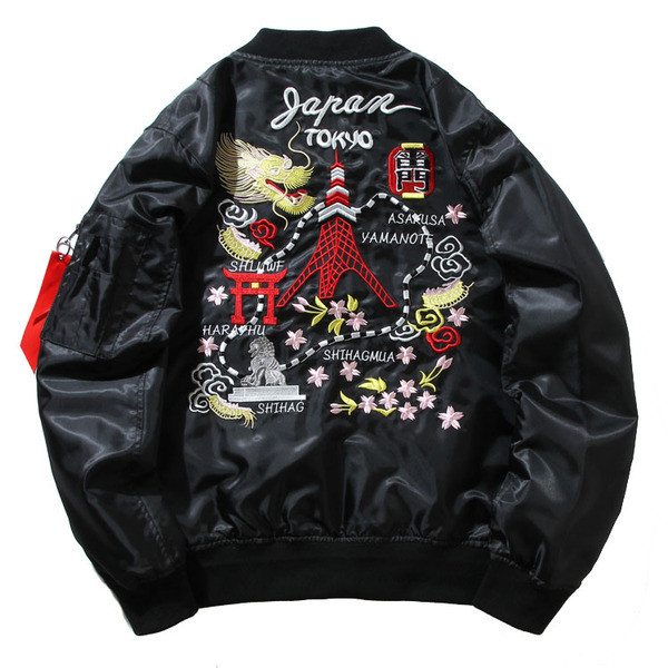 Μοντέρνο ανδρικό σακάκι για το  φθινόπωρο με κεντήματα στο πίσω μέρος