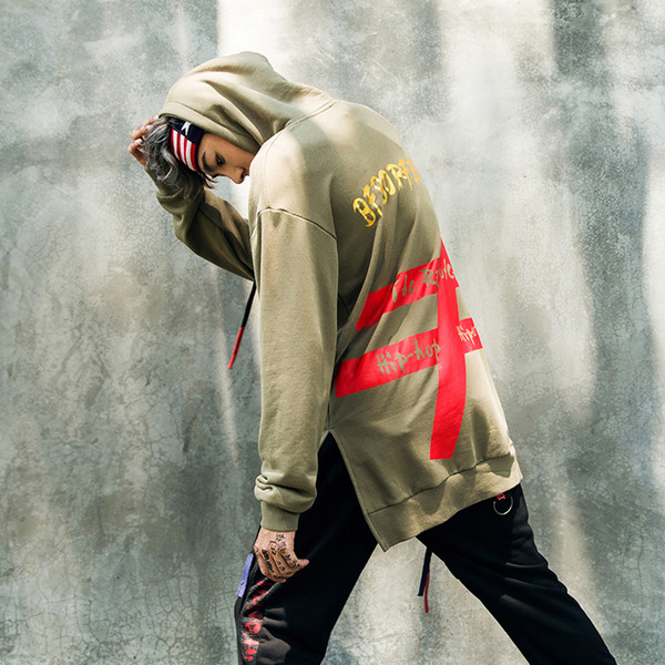 Κομψό και μακρύ αανδρικό φούτερ σε δύο χρώματα με επιγραφή και εφαρμογή στην πλάτη