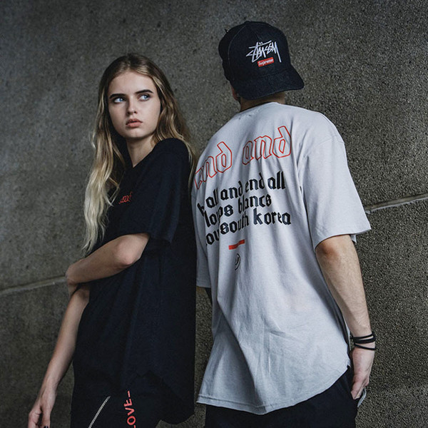 Καθημερινή ανδρική μπλούζα σε διάφορα χρώματα και επιγραφές