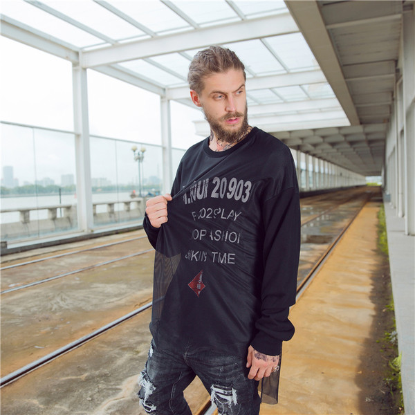 Интересен спортен суичър за мъже с изображения и мрежа в три разцветки